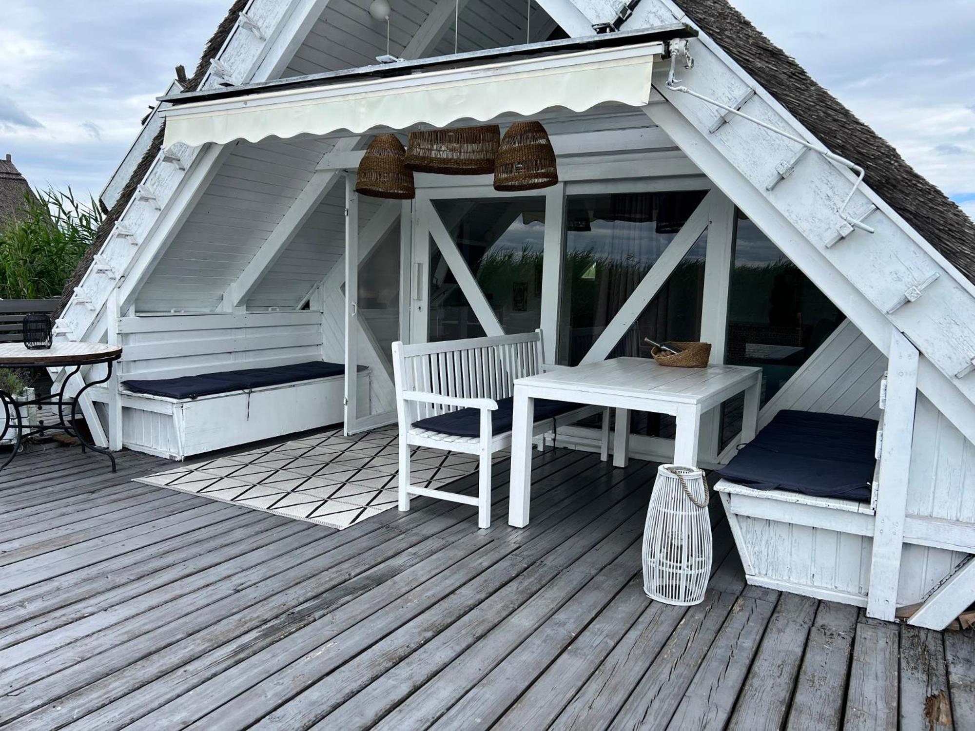 Seehuette Neusiedlersee - Seehaus Inklusive Elektroboot Rust Luaran gambar