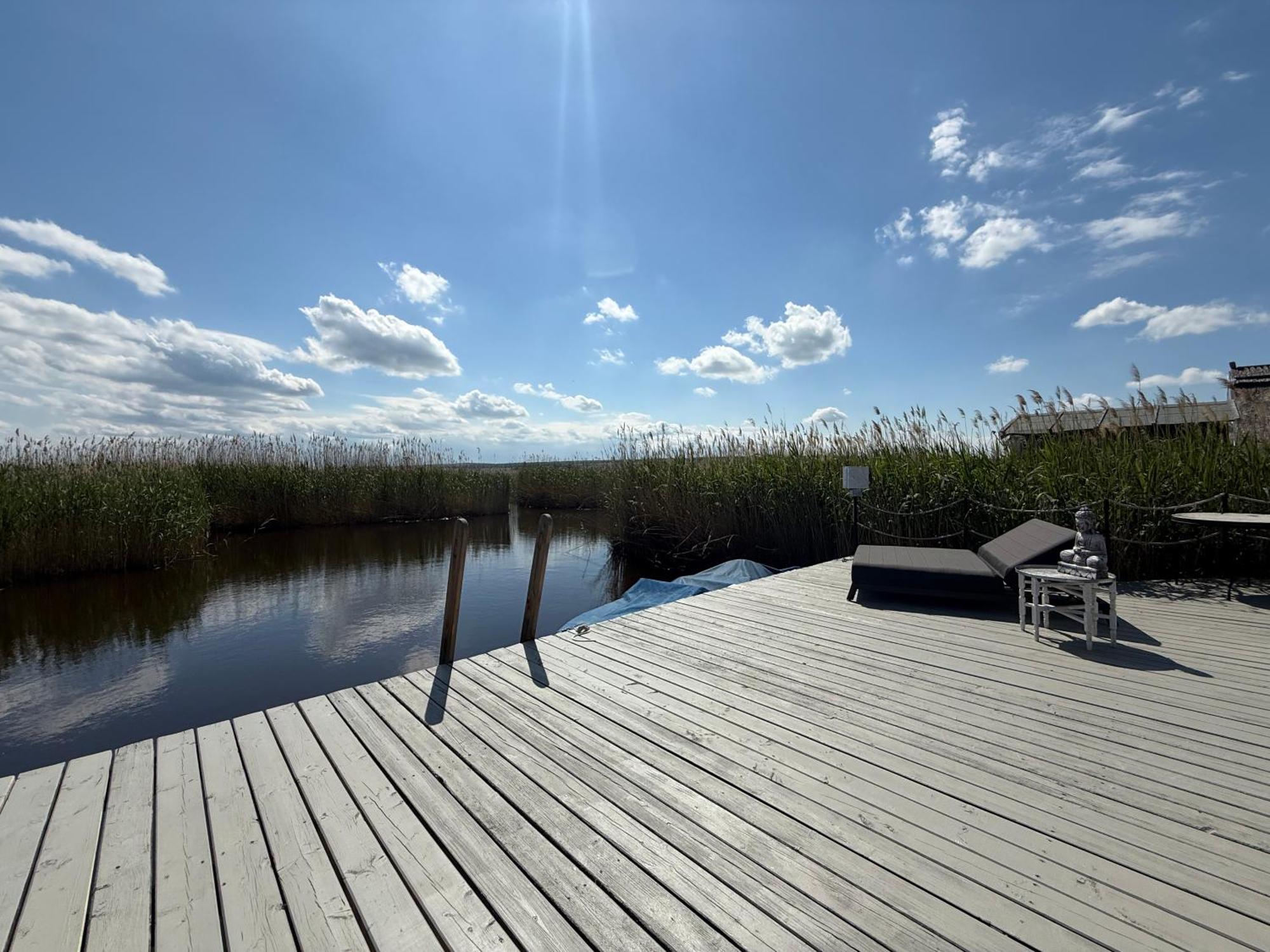 Seehuette Neusiedlersee - Seehaus Inklusive Elektroboot Rust Luaran gambar